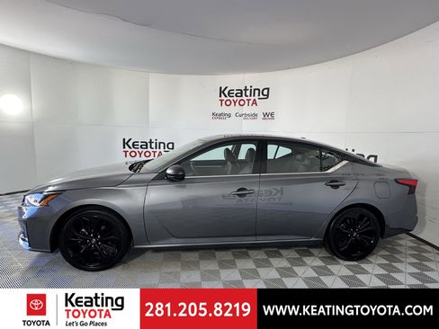 Used 2024 Nissan Altima 2.5 SR image 8