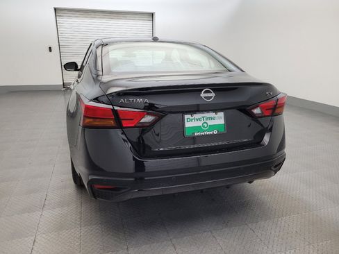 Used 2024 Nissan Altima 2.5 SV FWD image 6
