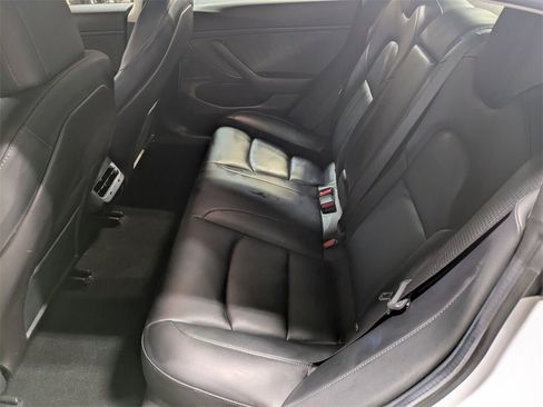 Used 2019 Tesla Model 3 Long Range image 19