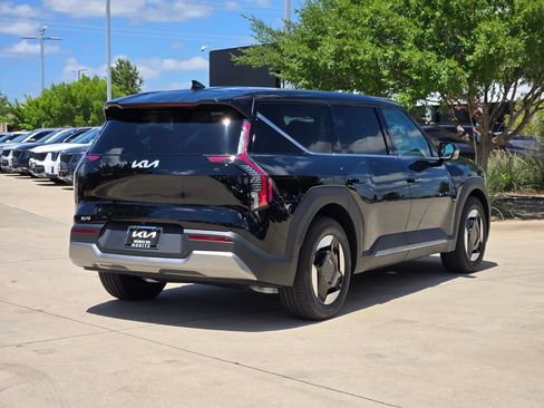 New 2026 Kia EV9 Light RWD image 4