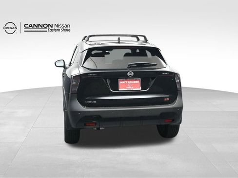 New 2025 Nissan Kicks SR FWD image 4