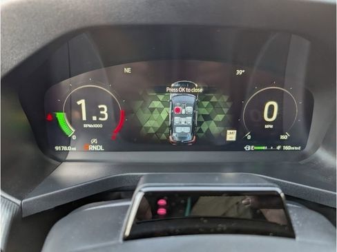 Used 2025 Ford Explorer ST-Line w/ ST-Line Street Pack image 18