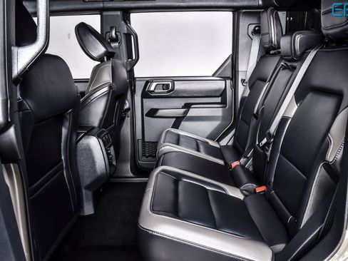 Used 2025 Ford Bronco Outer Banks image 21