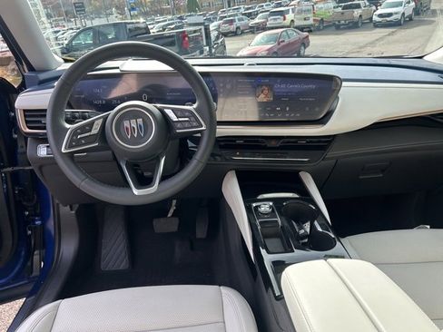 Used 2025 Buick Envision Avenir image 26