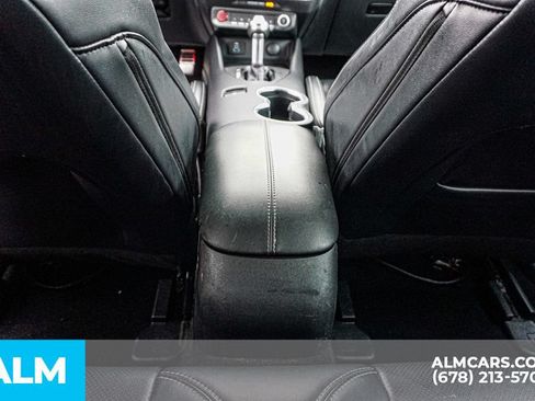Used 2025 Ford Mustang Premium RWD image 31
