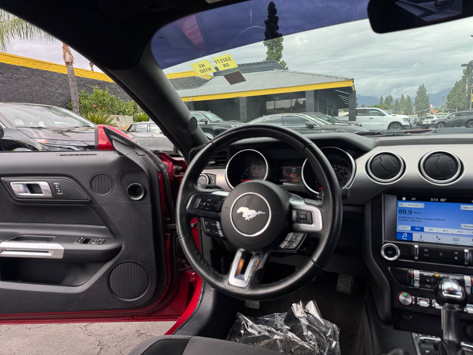 Used 2019 Ford Mustang Coupe w/ Equipment Group 101A RWD image 18