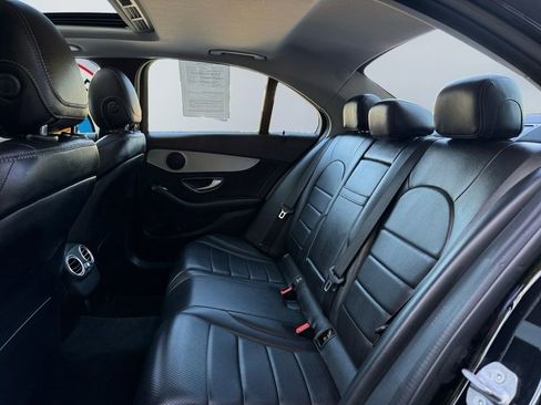 Used 2019 Mercedes-Benz C 300 Sedan image 21