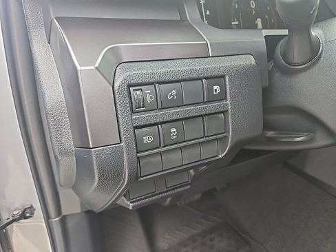 Used 2025 Toyota 4Runner SR5 image 18