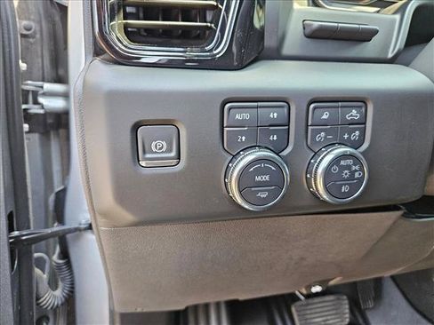 Used 2025 GMC Sierra 1500 AT4 w/ AT4 Premium Package AWD/4WD image 25