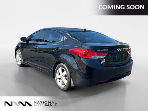 Used 2013 Hyundai Elantra GLS w/ Preferred Pkg image 3