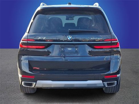 Used 2023 BMW X7 xDrive40i image 5