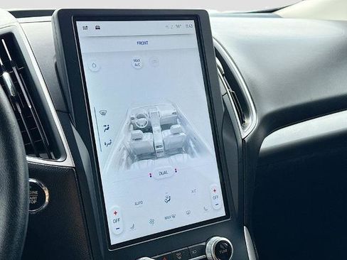 Certified 2023 Ford Edge SEL image 13