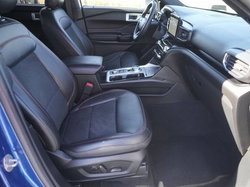 Used 2022 Ford Explorer ST-Line image 19