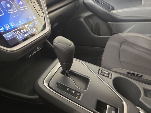 Used 2025 Subaru Crosstrek 2.0i Premium image 23