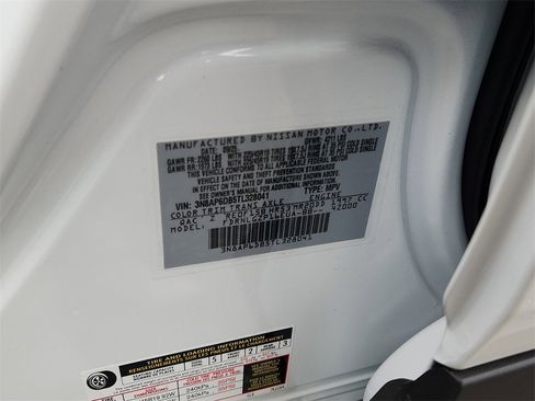 New 2026 Nissan Kicks SR w/ Cold Weather Package image 10