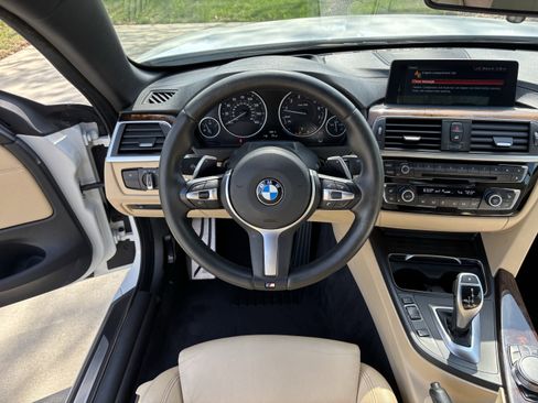 Used 2018 BMW 440i Convertible image 18