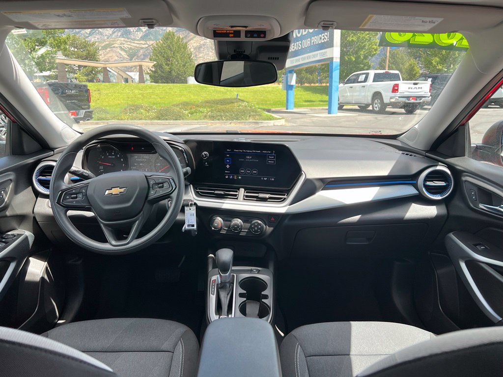 Certified 2026 Chevrolet Trax LS FWD image 26