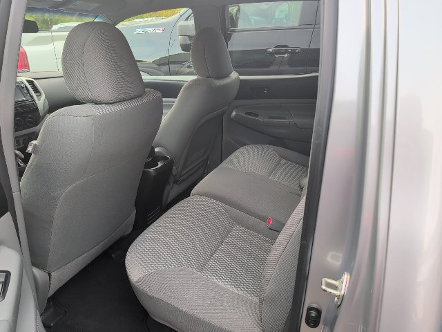 Used 2015 Toyota Tacoma 4x4 Double Cab w/ SR5 Package image 7