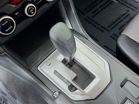 Used 2020 Subaru Crosstrek 2.0i image 15