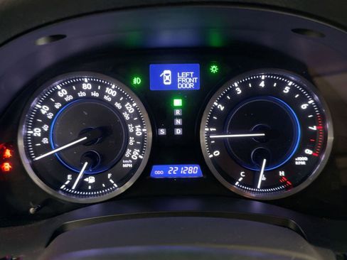 Used 2011 Lexus IS 250 4dr Sport Sdn Auto AWD image 18