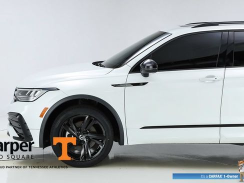 Used 2023 Volkswagen Tiguan SE R-Line FWD image 3