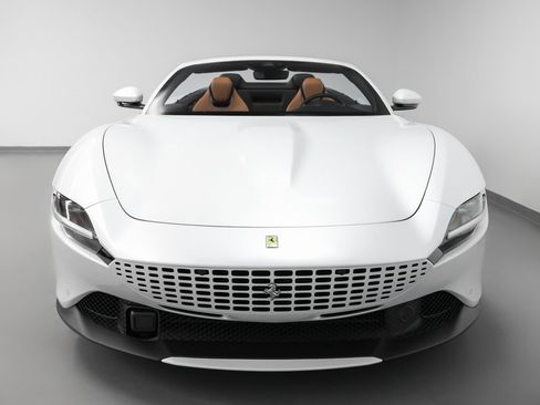 Certified 2024 Ferrari Roma Spider image 13
