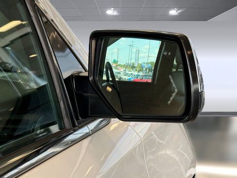 Used 2015 Chevrolet Tahoe LTZ RWD image 36