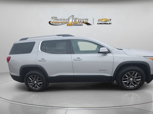 Used 2018 GMC Acadia SLT FWD image 9