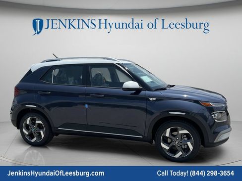 New 2026 Hyundai Venue SEL FWD image 2