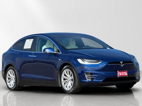 Used 2018 Tesla Model X AWD/4WD image 8