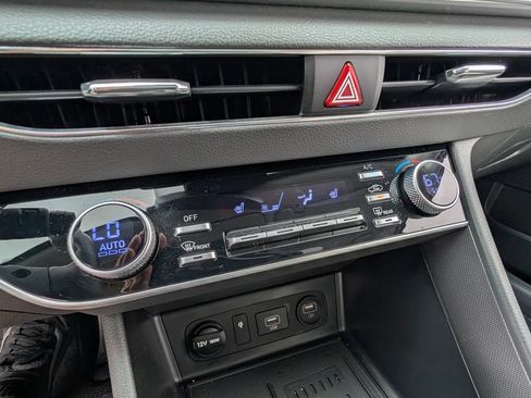 Certified 2023 Hyundai Sonata SEL w/ Convenience Package FWD image 25