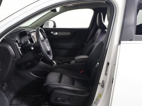 Used 2023 Volvo XC40 B5 Plus w/ Protection Package Premier AWD/4WD image 28