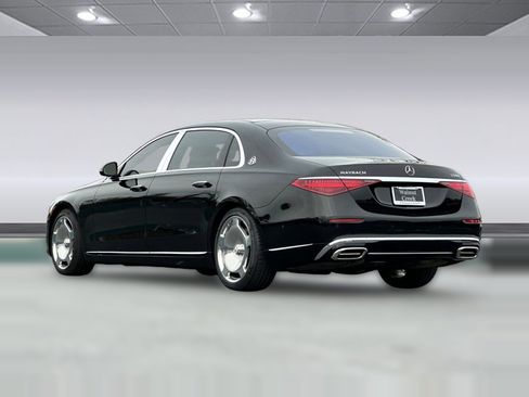 Used 2024 Mercedes-Benz Maybach S 580 4MATIC image 3
