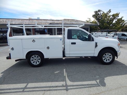 Used 2021 Ford F250 XL w/ STX Appearance Package image 9
