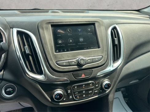 Used 2019 Chevrolet Equinox LT FWD image 23