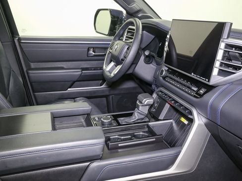 Used 2023 Toyota Sequoia Platinum image 20