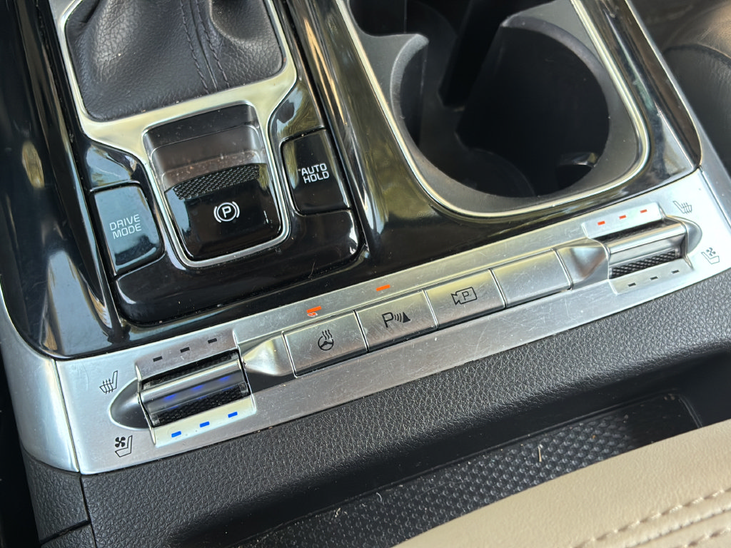 Used 2022 Kia Carnival SX Prestige FWD image 40