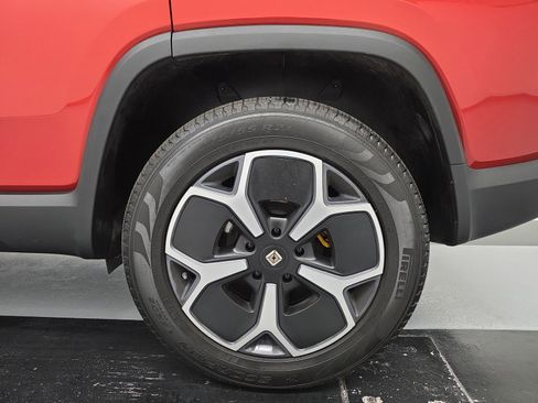Used 2023 Rivian R1S Launch Edition image 10