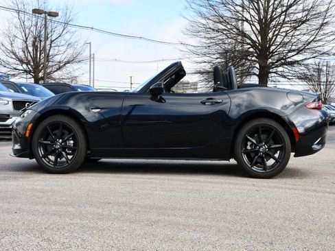 Used 2023 MAZDA MX-5 Miata Club image 4
