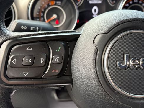 Used 2021 Jeep Wrangler Sport AWD/4WD image 13