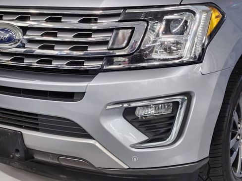 Used 2021 Ford Expedition Limited image 12