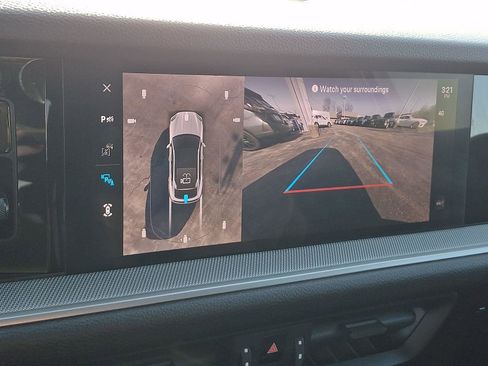 Used 2025 Porsche Cayenne S image 19