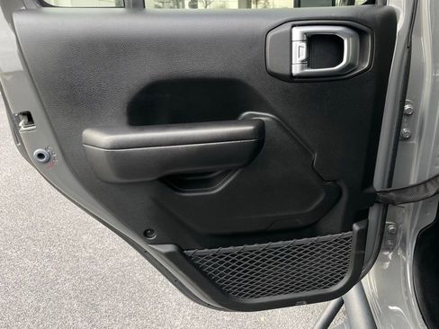 Used 2020 Jeep Wrangler Unlimited Rubicon image 39