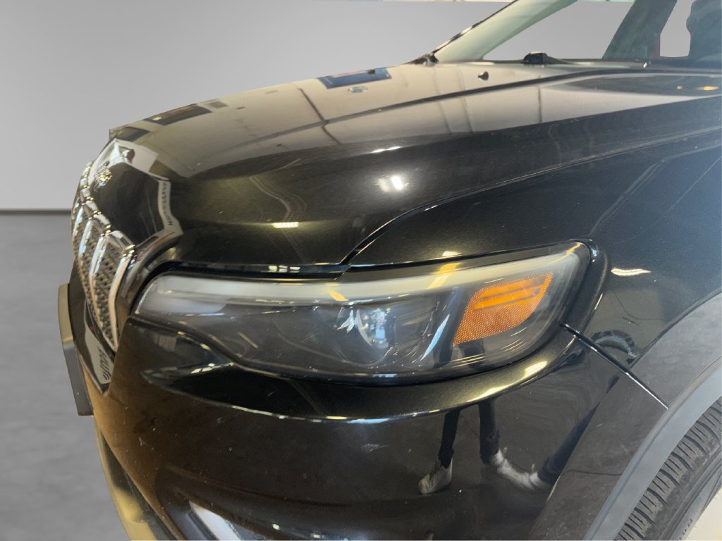 Used 2019 Jeep Cherokee Limited AWD/4WD image 20