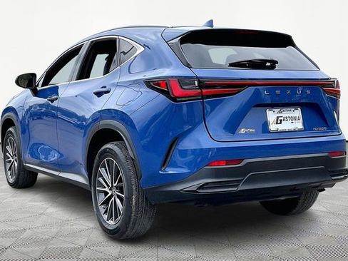 Used 2023 Lexus NX 250 250 Premium w/ Towing Package (2000 Lbs) image 4