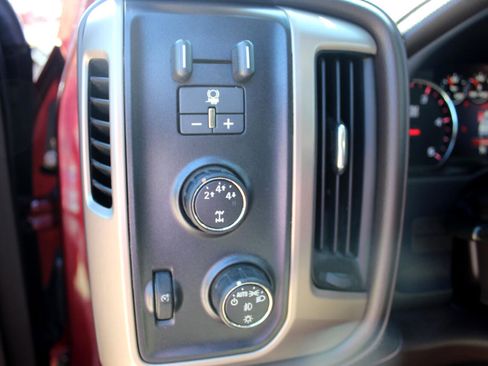 Used 2015 GMC Sierra 2500 Denali w/ Duramax Plus Package image 26