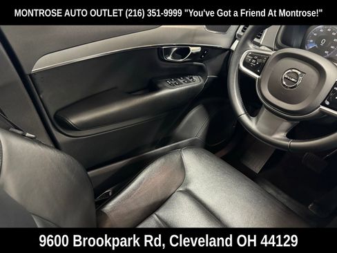 Used 2022 Volvo XC90 T5 Momentum image 37