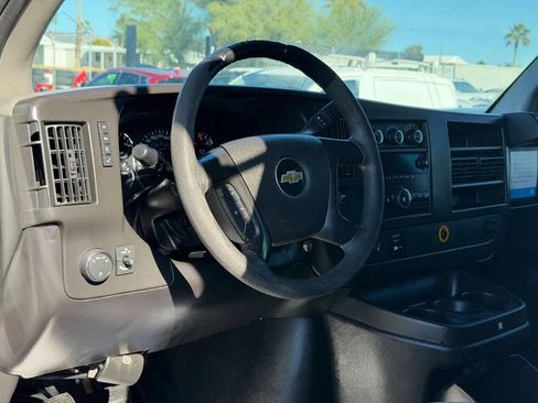 Used 2013 Chevrolet Express 2500 w/ Power Package RWD image 12