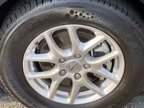 Used 2024 Chrysler Pacifica Touring-L FWD image 26