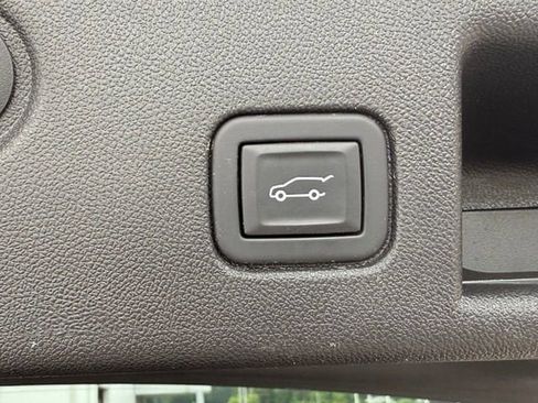 Certified 2024 Chevrolet Equinox LT w/ LPO, Floor Liner Package FWD image 8